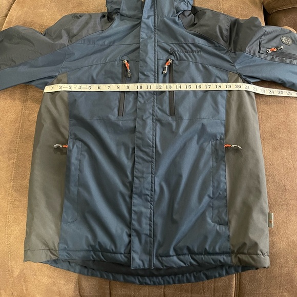 Free Country Men’s Winter Hooded Two Toned Coat Size Small - Picture 7 of 8